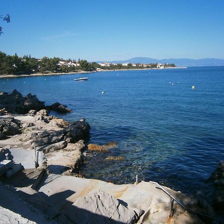Apartments Kate - 100 M From Beach Малинска Екстериор снимка