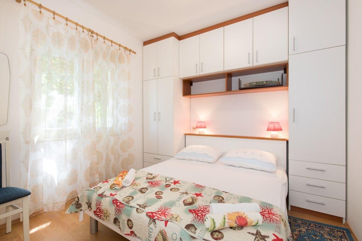 Apartments Kate - 100 M From Beach Малинска Екстериор снимка