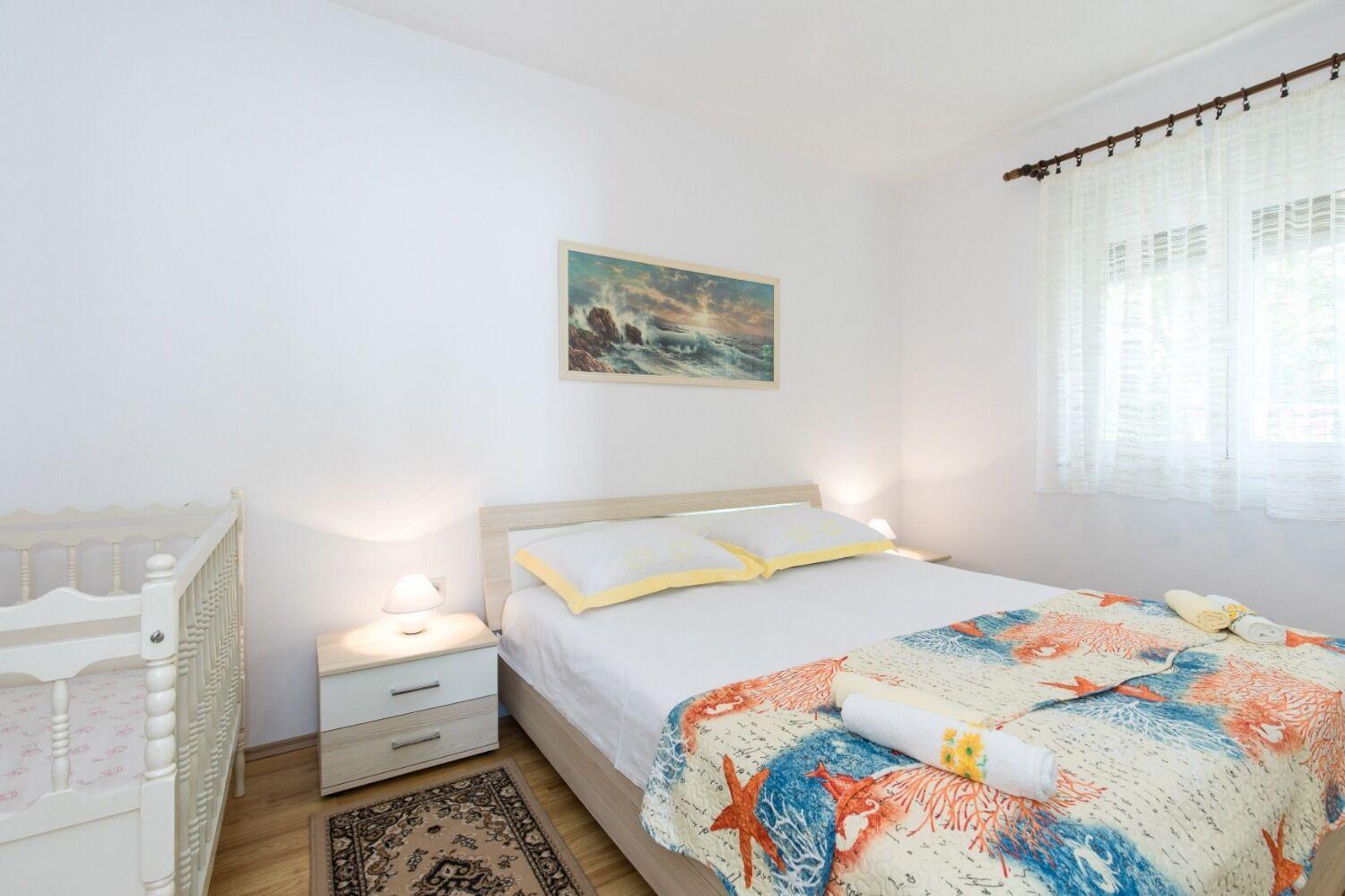 Apartments Kate - 100 M From Beach Малинска Екстериор снимка
